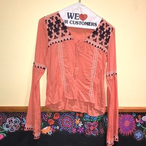 ABERCROMBIE PATTERNED TOP